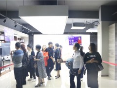 森歌参观展厅