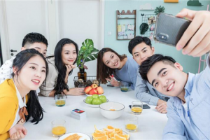 请给我一台集成灶@<span class=