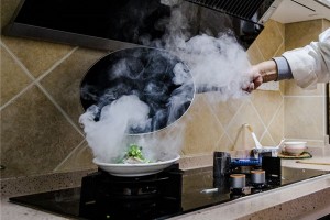 家中厨房藏着致癌物，帅丰集成灶守护下厨<span class=
