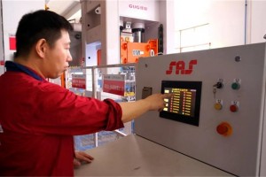 佳歌集成灶探厂采访之【<span class=