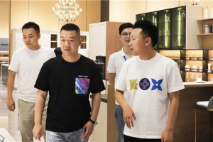 天猫厨电行业资深运营专家团一行莅临调研亿田<span class=