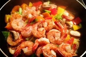 帅丰集成灶食验室，美味也很挑剔，这款下厨神器你还没有？