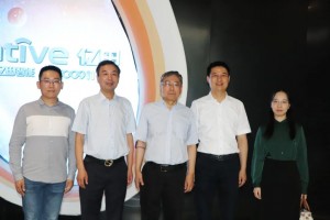 并力清华航天科技，亿<span class=