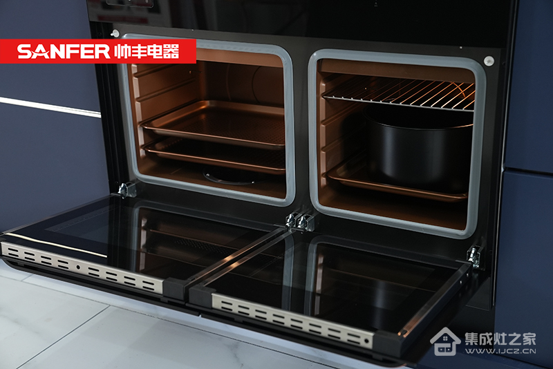 双旦节日将至，用帅丰X6-8B-90蒸烤同步集成灶装扮出一个温暖的厨房吧！