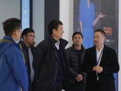 市委常委、开发区书记赵伟龙一行走访调研蓝炬星