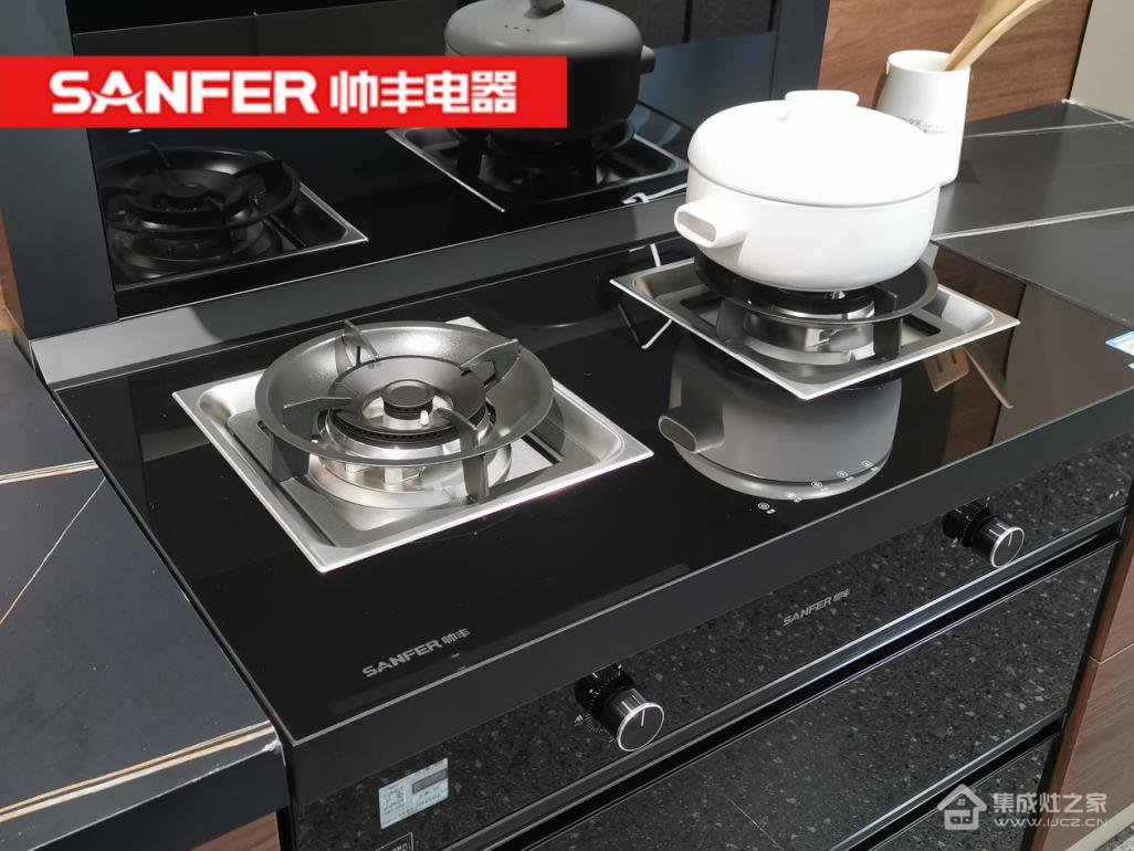 你会不会也嫌厨房太拥挤?一台帅丰集成灶畅享舒适厨房